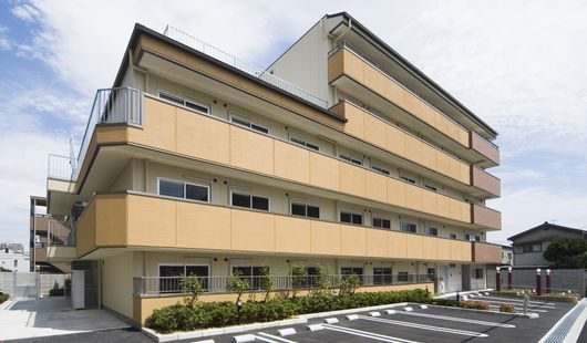 はぴね江坂 はぴね江坂